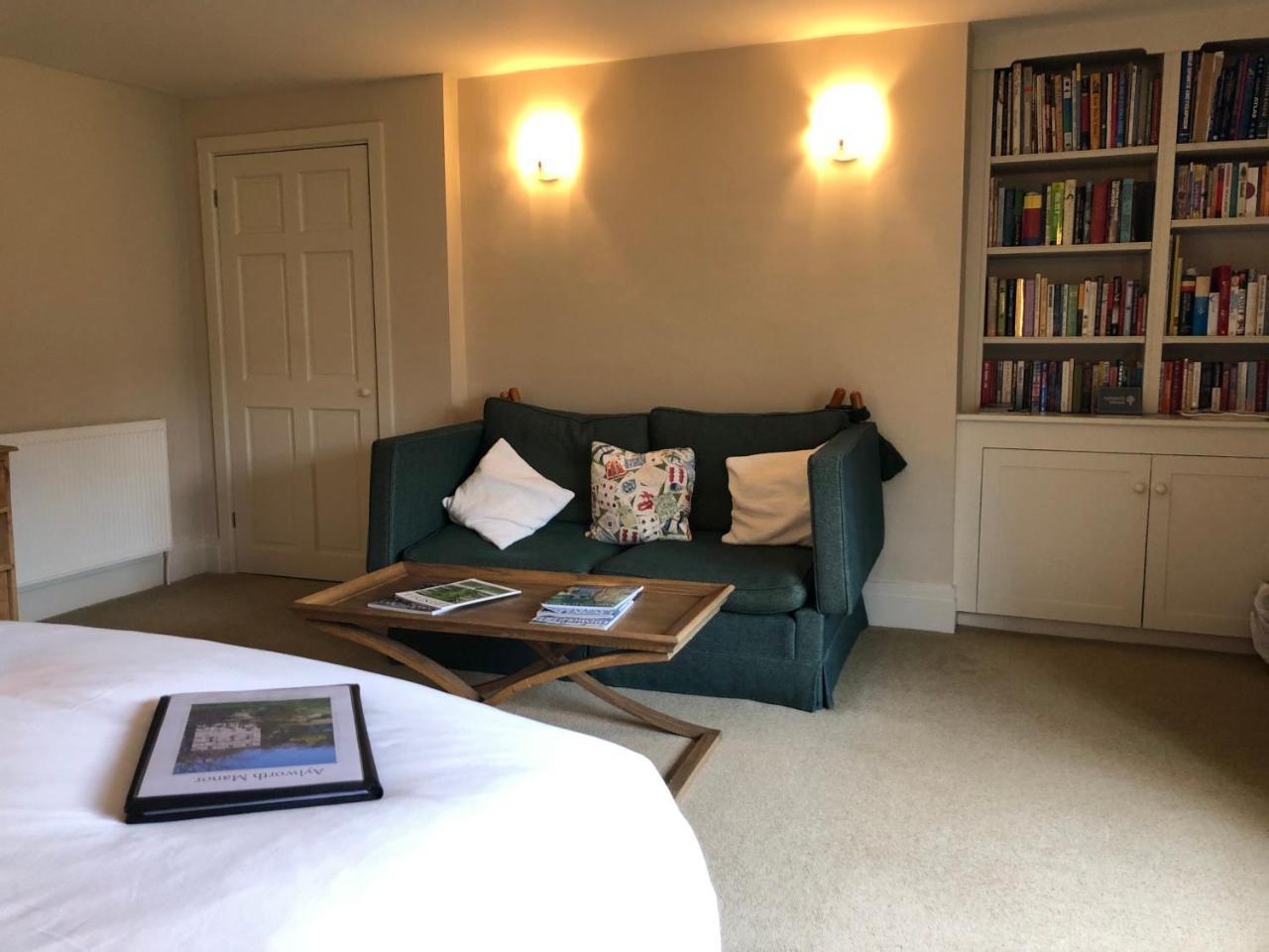 Naunton Aylworth Manor B&B 외부 사진